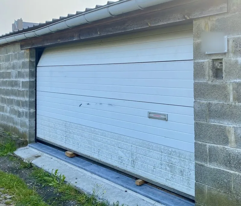 Porte de garage enroulable (Maxi Paco), avant les travaux